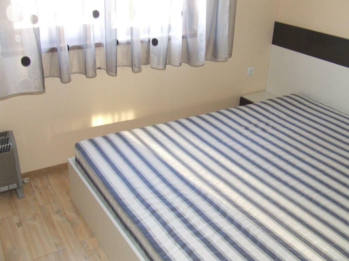 Asparuhov Guest Rooms And Apartments Varna Eksteriør billede